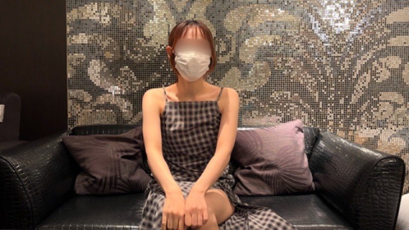 [Face Revealed & Facial Cumshot Allowed] 27-year-old cosmetics office lady returns. She writhes in agony with a tremendous moan as she is thrust into by a hard, throbbing cock, and...