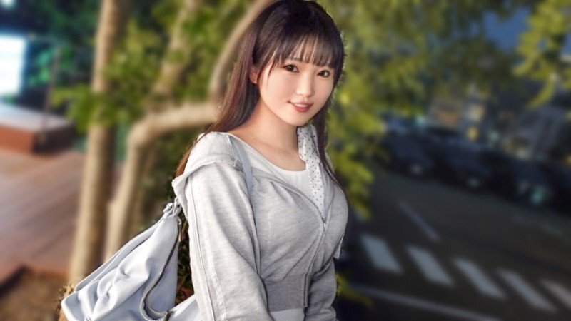 SIRO-5719 "A precocious girl who likes older men. She gets excited when surrounded by older men in a porn movie theater. She cums when her pussy is touched, she cums when her hips are moved,... - Mizuki, 21 Years Old, Beauty School Student.